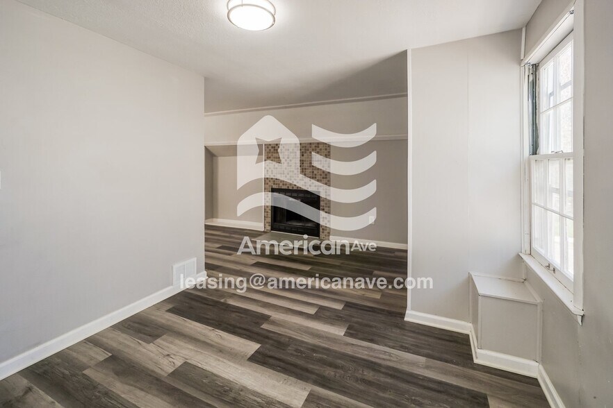 Building Photo - 4402 Asbury Dr
