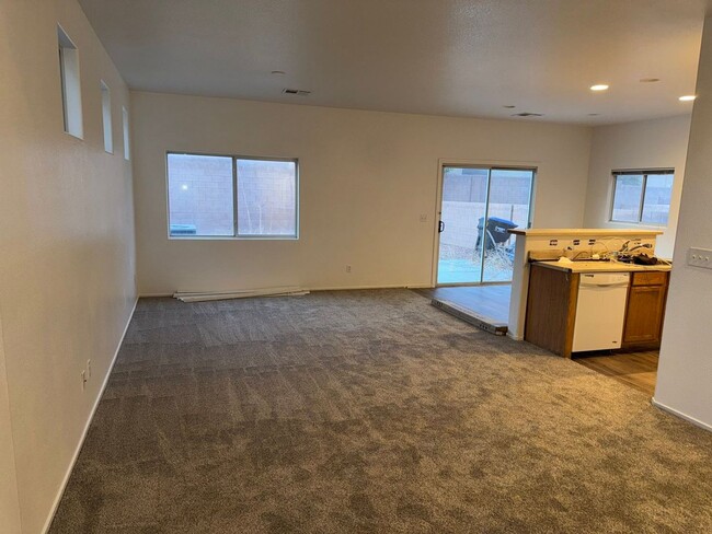 Building Photo - Fresh Paint/New Flooring all inside! Four ...