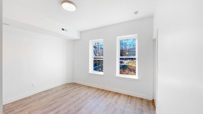 Building Photo - 303 Dudley St