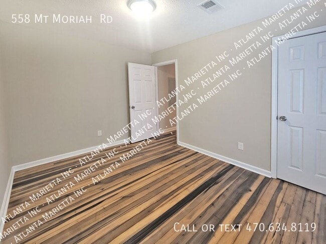 Building Photo - 558 Mt Moriah Rd