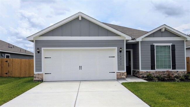 Primary Photo - 10415 Red Cardinal Dr