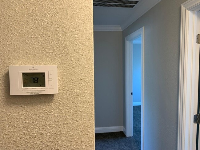 Building Photo - 2418 R St