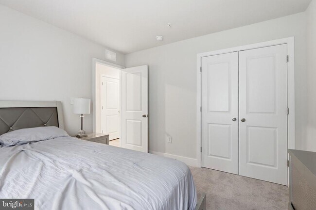 Building Photo - 6815 Winterhill Ln