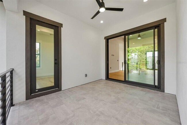 Building Photo - 3701 S Lynwood Ave