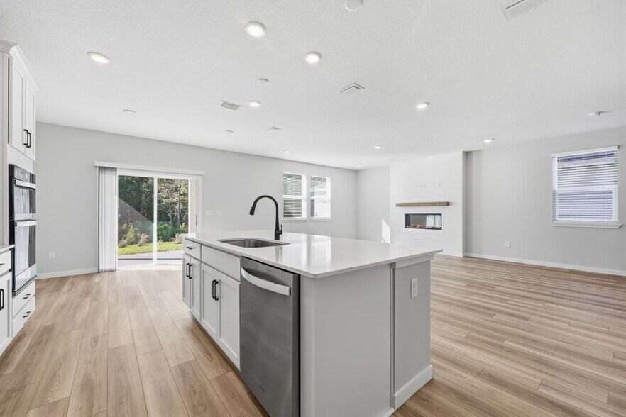 Building Photo - 96509 Stillpoint Wy