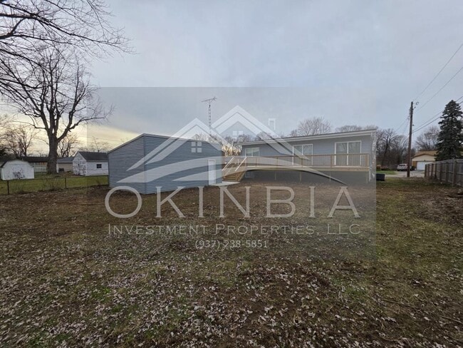 Building Photo - 1038 Rossiter Dr