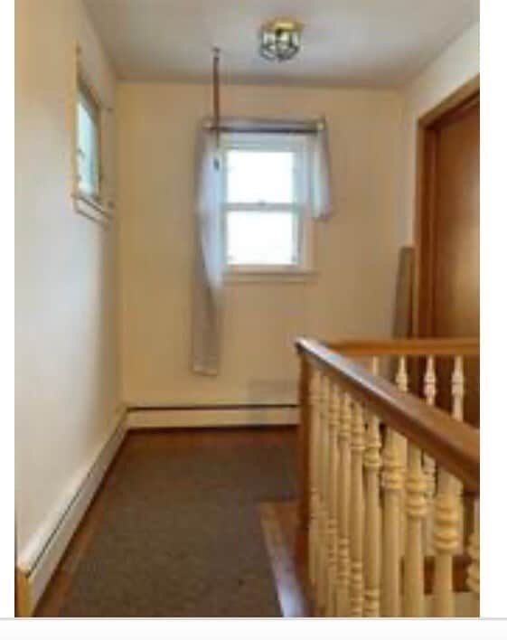 Building Photo - 42 Miriam St