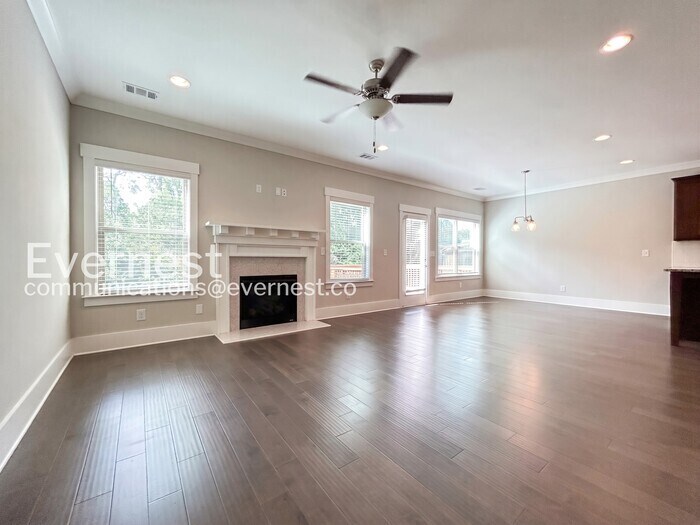 Building Photo - 6010 Winding Lakes Dr