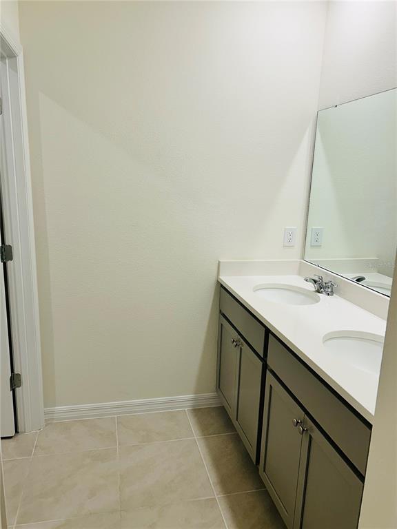 Building Photo - 1225 Lilac Ln