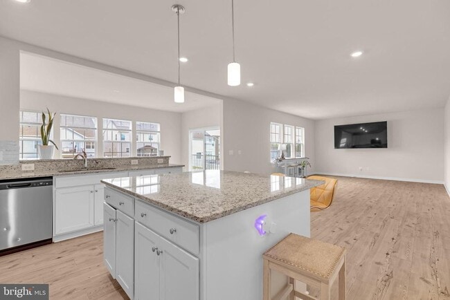 Building Photo - 2053 Whithorn Hl