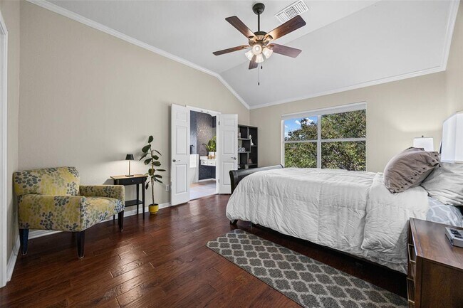 Building Photo - 13019 Scofield Farms Dr