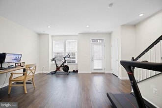 Building Photo - 22255 Sims Terrace