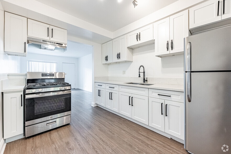 Primary Photo - The Embers Apartments