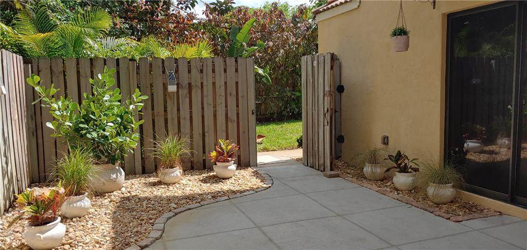 Patio View - 1001 Royal Palm Blvd