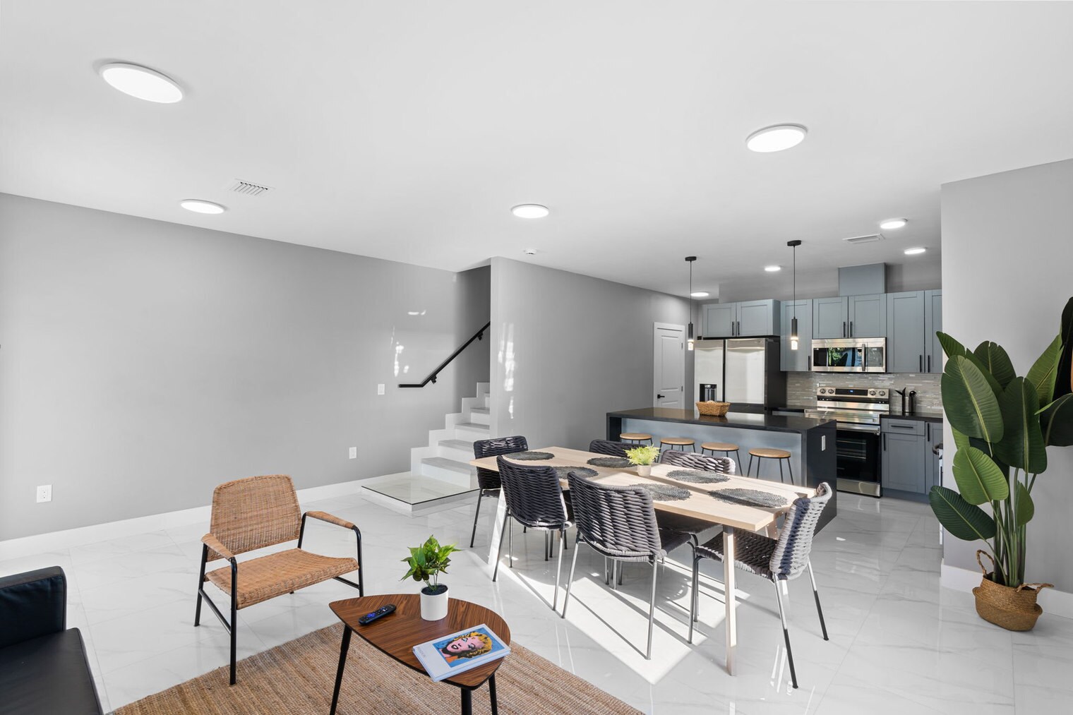 Building Photo - 1784 NW 31st St