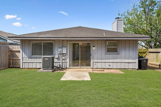 Building Photo - 20614 Park Row Blvd