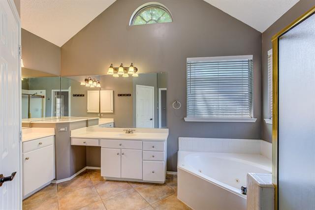 Building Photo - 2627 Bordeaux Dr