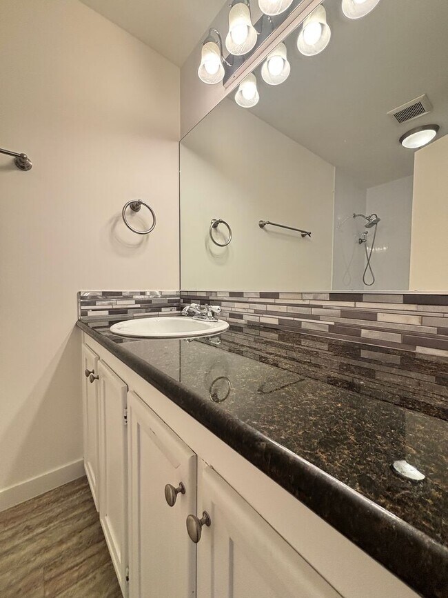 Building Photo - Gorgeous 4-Bd House | Huge Deck, Huge Fenced Yard, & Bonus Room!