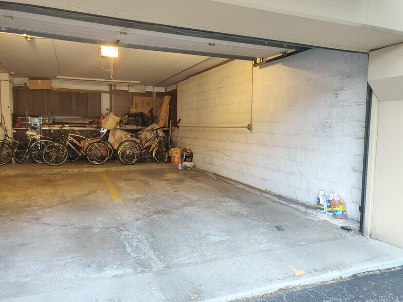 Garage - 7320 Dixon St