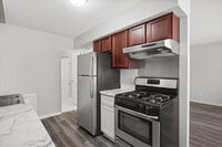 Building Photo - Rosco Apts-2720