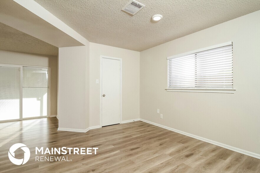 Building Photo - 8182 Cheryl Meadow Dr