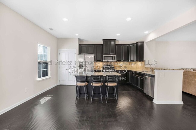 Building Photo - 2306 Rachelwood Dr