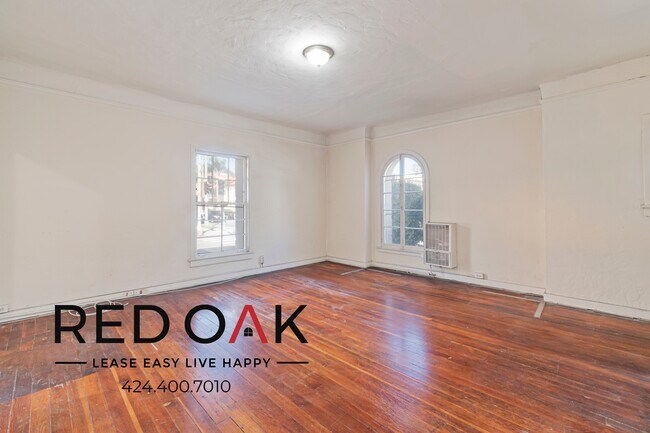Building Photo - ~1 Month FREE~ Vintage Inspired Two Story ...