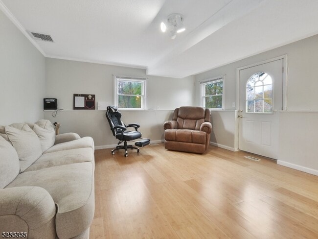 Building Photo - 69 Intervale Rd