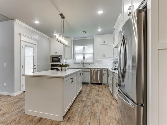 Building Photo - 1391 Hickory Trl