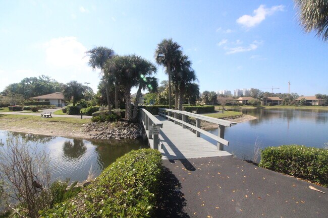 Building Photo - 505 Lake Louise Cir