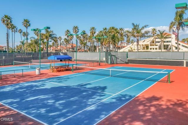 Building Photo - 2375 Martinique Ln