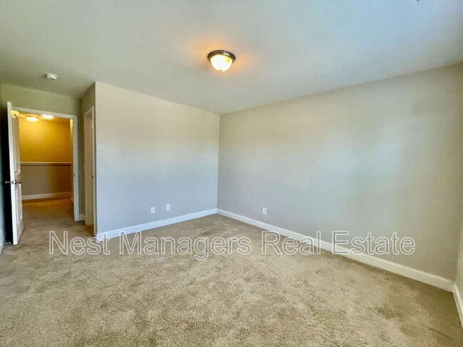 Building Photo - 208 Ladden Ln