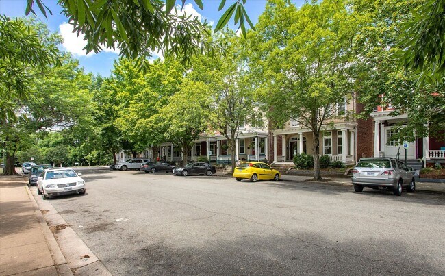Building Photo - Swanky 2000 sf duplex in the heart of Church Hill