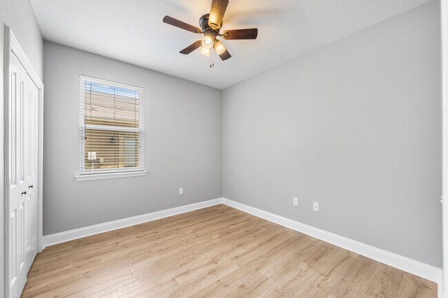 Building Photo - 443 Indian Woman Rd