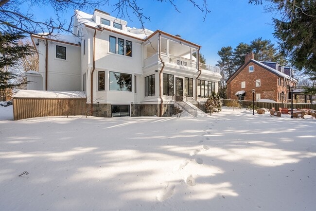 Building Photo - 505 Chestnut Hill Ave