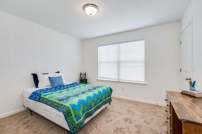 Bedroom - 790 Bradburn Village Way