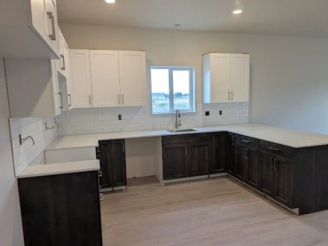 Building Photo - Teton River Townhomes