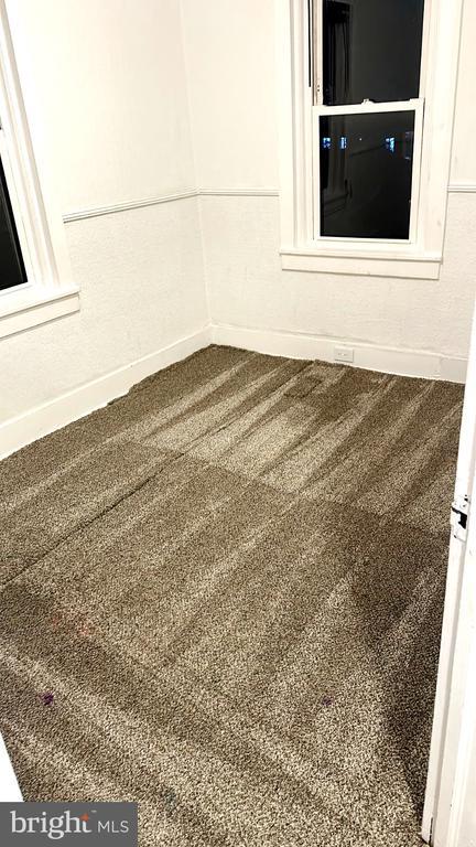 Building Photo - 24 W Hancock St