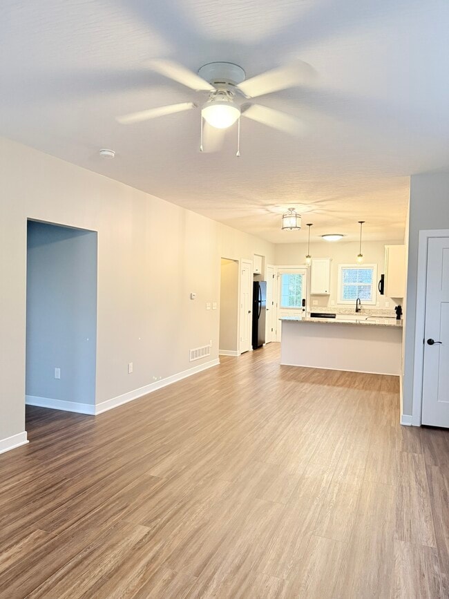 living/kitchen - 45 N Otterbein Ave