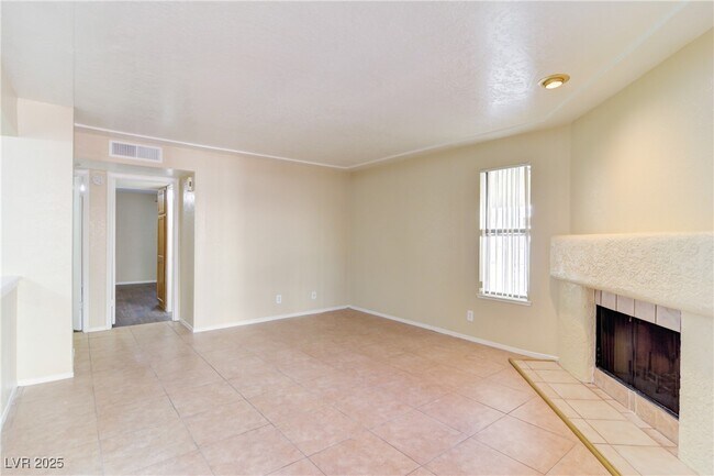Building Photo - 2100 Venus Ave