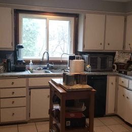 Building Photo - 3292 Davies Ave