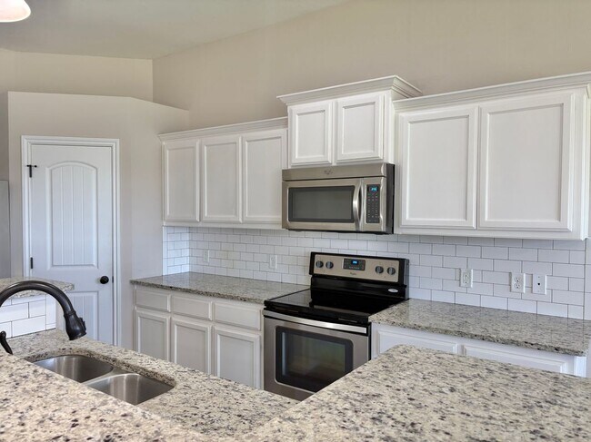 Building Photo - 709 SW 149th Pl