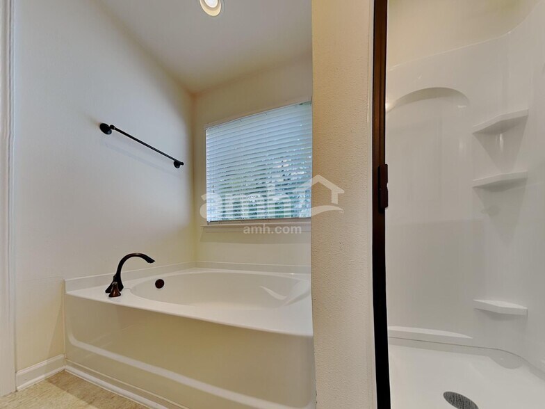 Building Photo - 4276 Kathert Ct