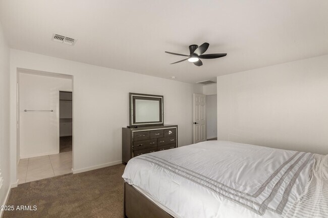 Building Photo - 17995 W Hilton Ave