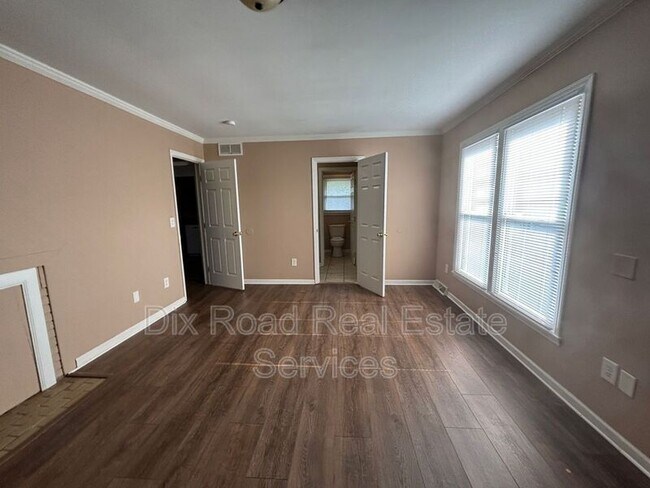 Building Photo - 4107 Central Ave