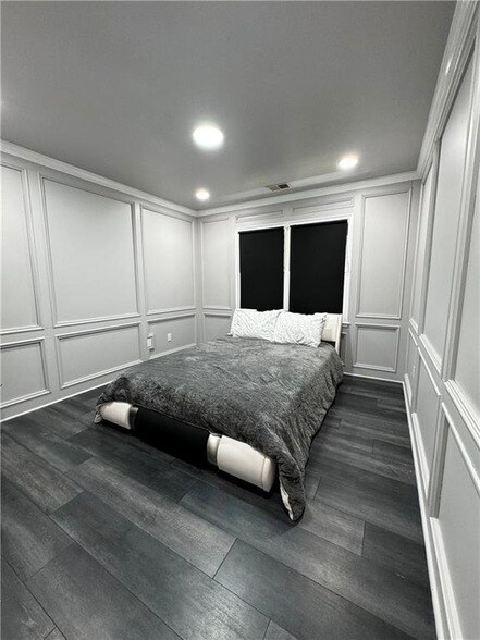 Building Photo - 4299 Oakvale Ln