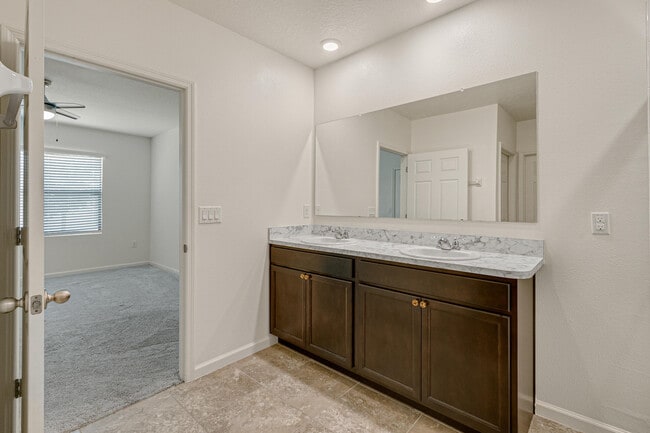 Building Photo - 4549 Vermillion Dunes Ln