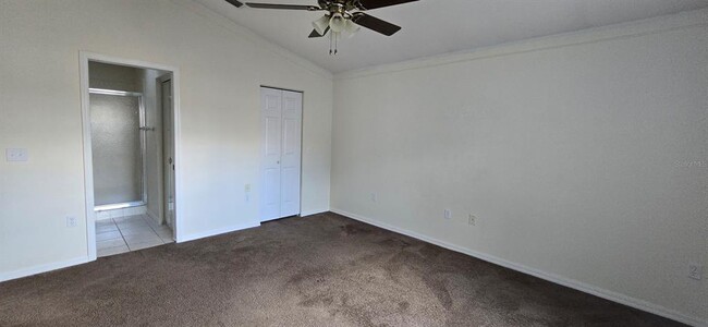 Building Photo - 2315 NE 40th Ave