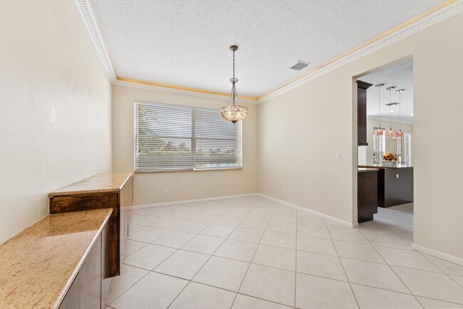 Building Photo - 12348 Clearfalls Dr