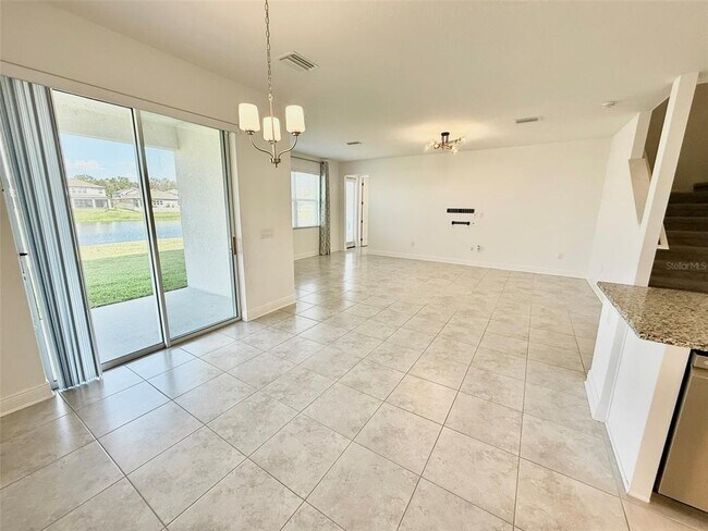 Building Photo - 12189 Nouveau Ave